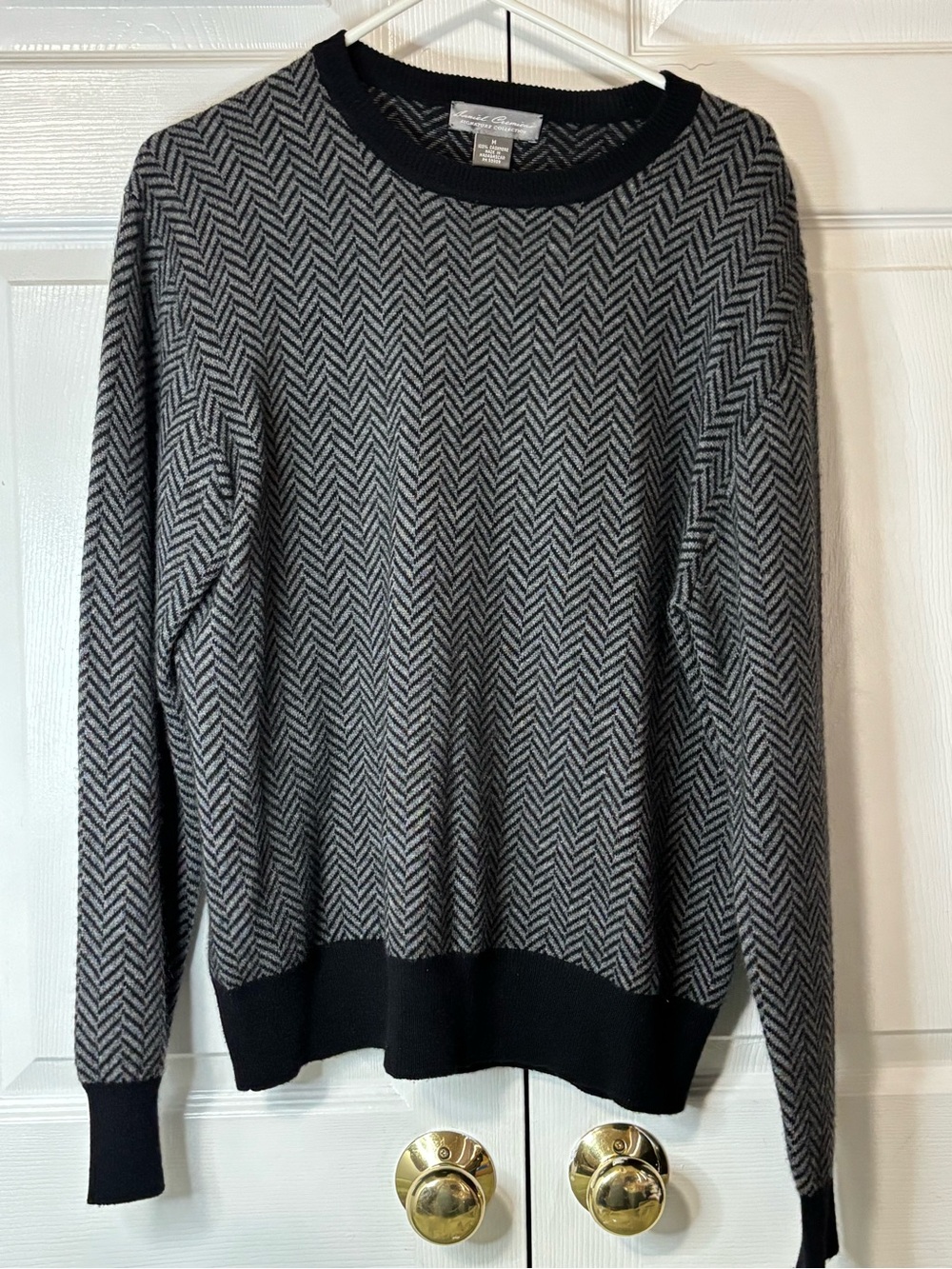 Daniel Cremieux Signature Herringbone Men's Sweater made from 100% Cashmere Sz M